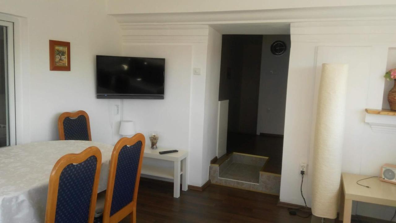 Apartmani Lela Selce Exterior foto