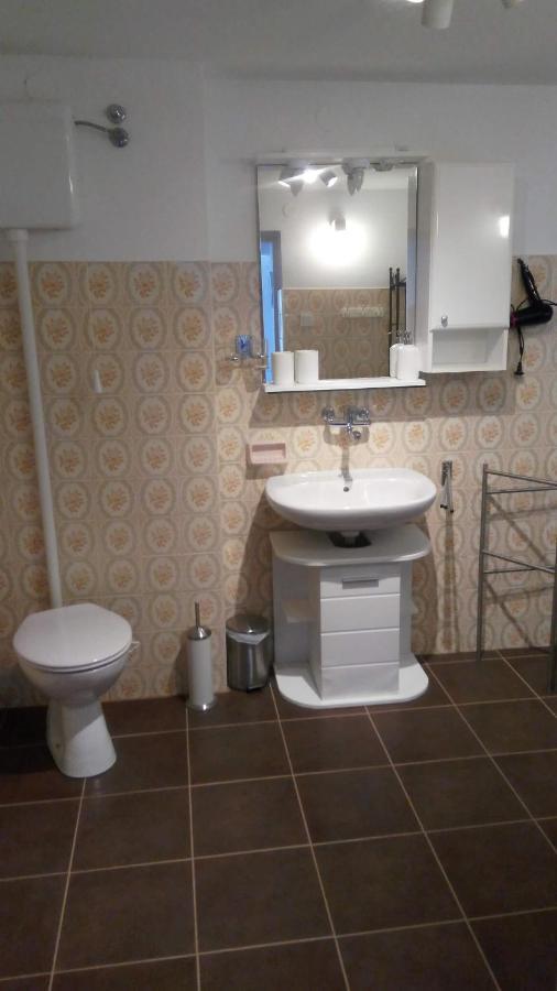 Apartmani Lela Selce Exterior foto